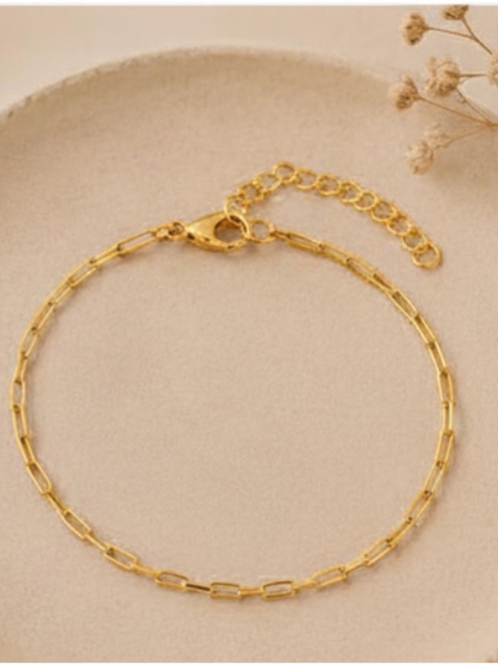 ✨$15 each or 3 for $30 
Minimal Gold Chain Bracelet 🤍 💦Waterproof💦